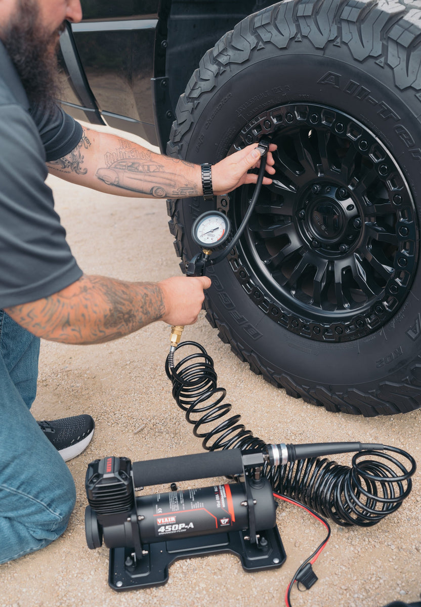 VIAIR 450P/45043 Automatic Portable Compressor, Tire Inflator Kit